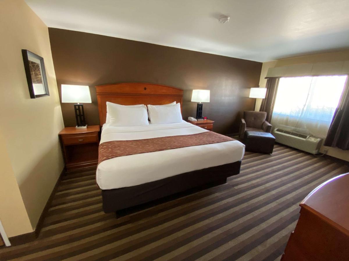 Best Western Manhattan Inn Extérieur photo