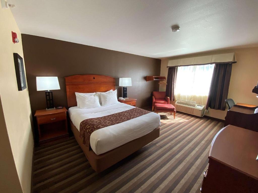 Best Western Manhattan Inn Extérieur photo